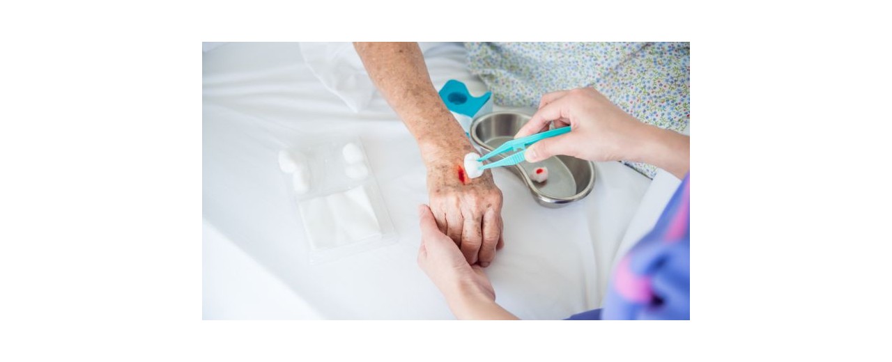 Cuidado de heridas en pacientes con enfermedades crónicas